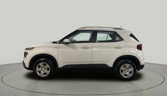2022 Hyundai VENUE S 1.2, Petrol, Manual, 8,958 km, Left Side