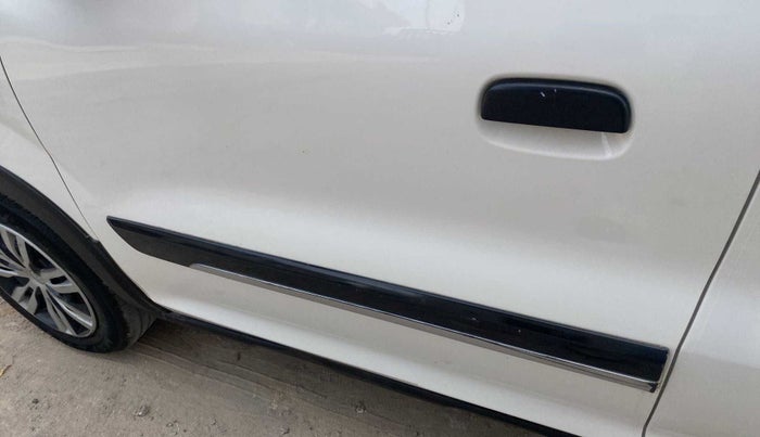 2019 Maruti S PRESSO VXI, Petrol, Manual, 36,584 km, Front passenger door - Slightly dented