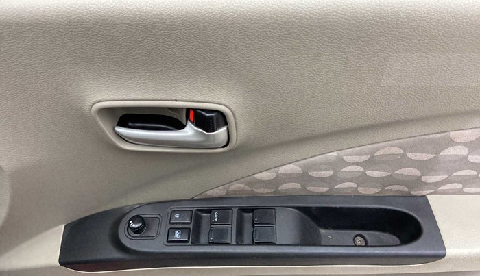2016 Maruti Celerio ZXI AMT, Petrol, Automatic, 61,302 km, Driver Side Door Panels Control