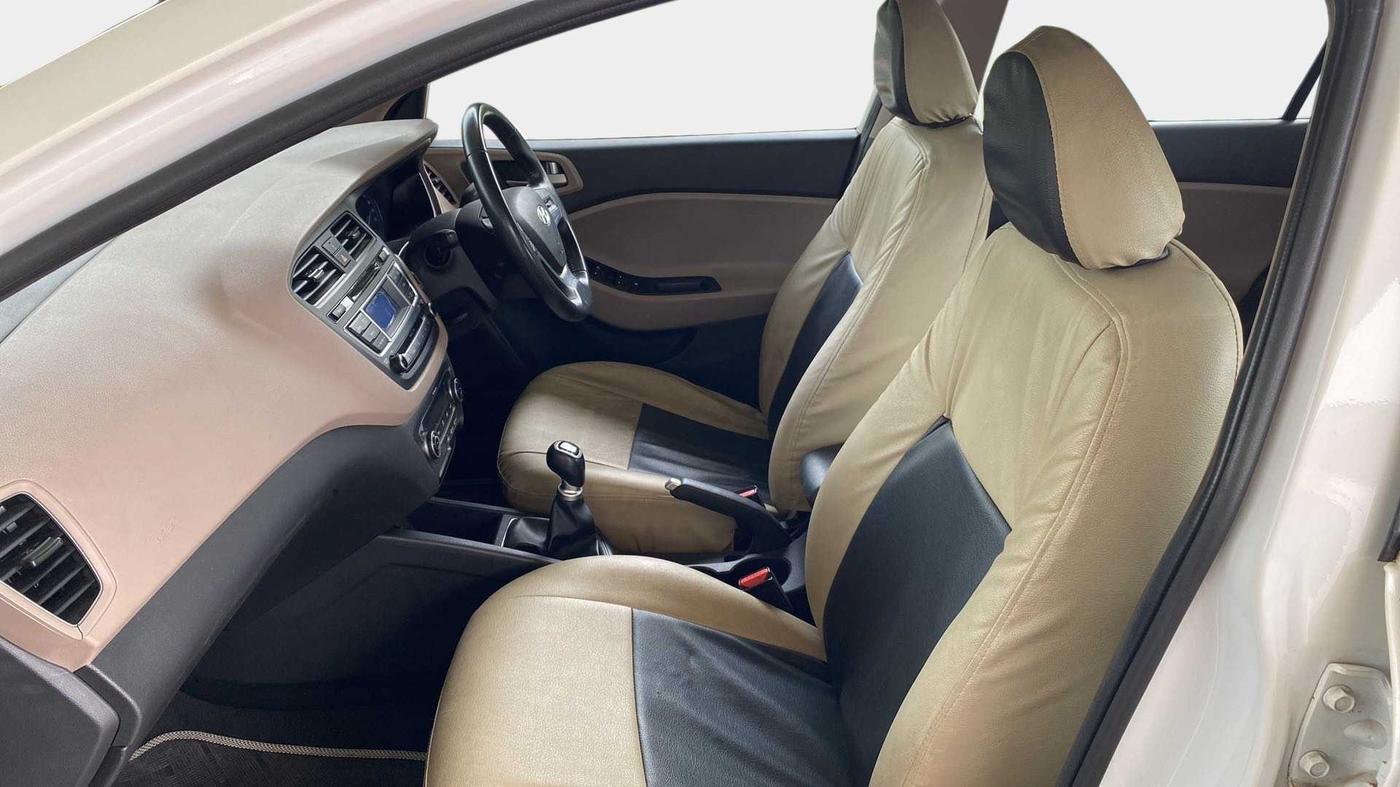 2015 Hyundai Elite i20 ASTA 1.2, Petrol, Manual, 9,601 km, Right Side Front Door Cabin