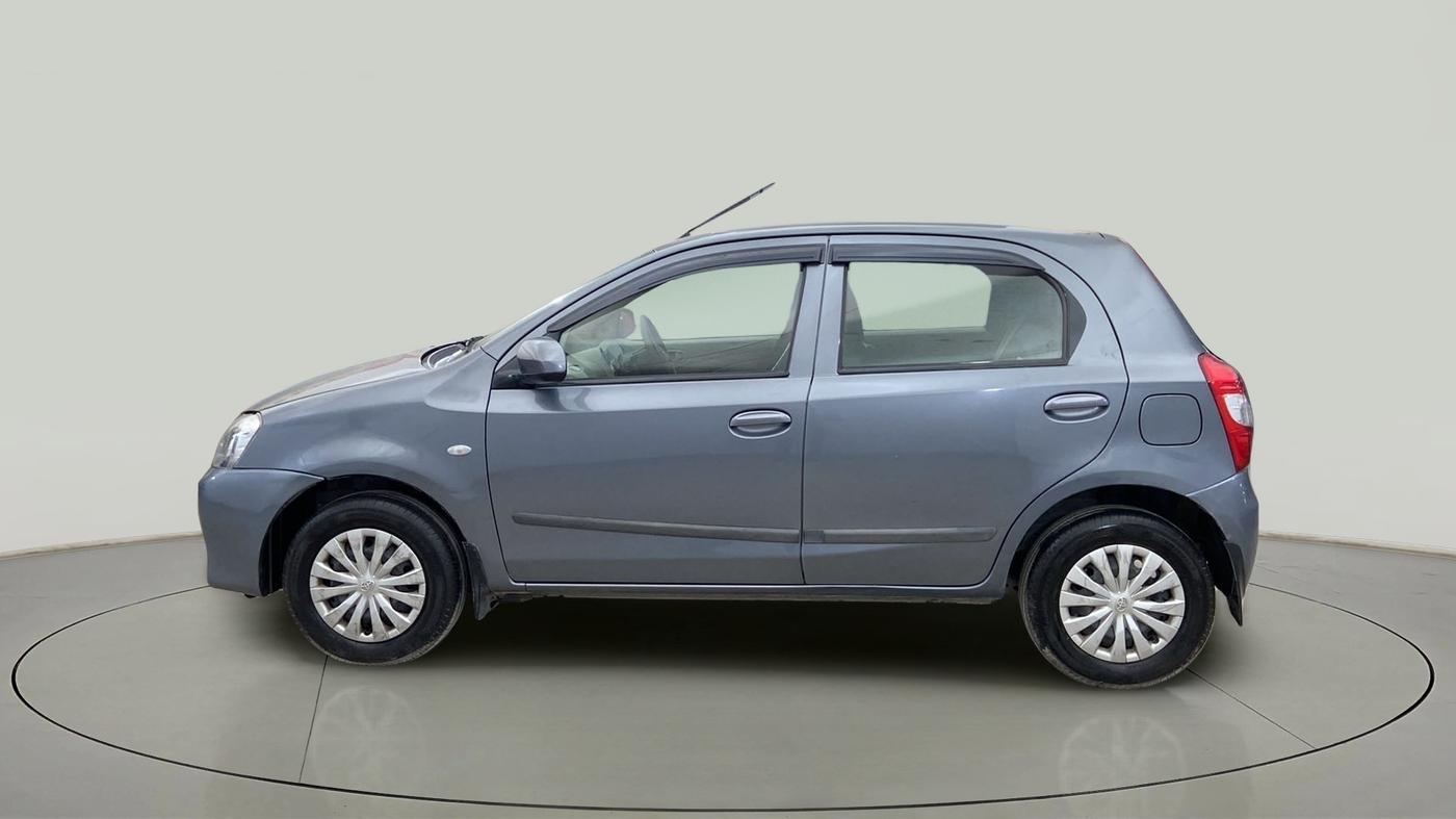 2016 Toyota Etios Liva G, Petrol, Manual, 20,036 km, Left Side