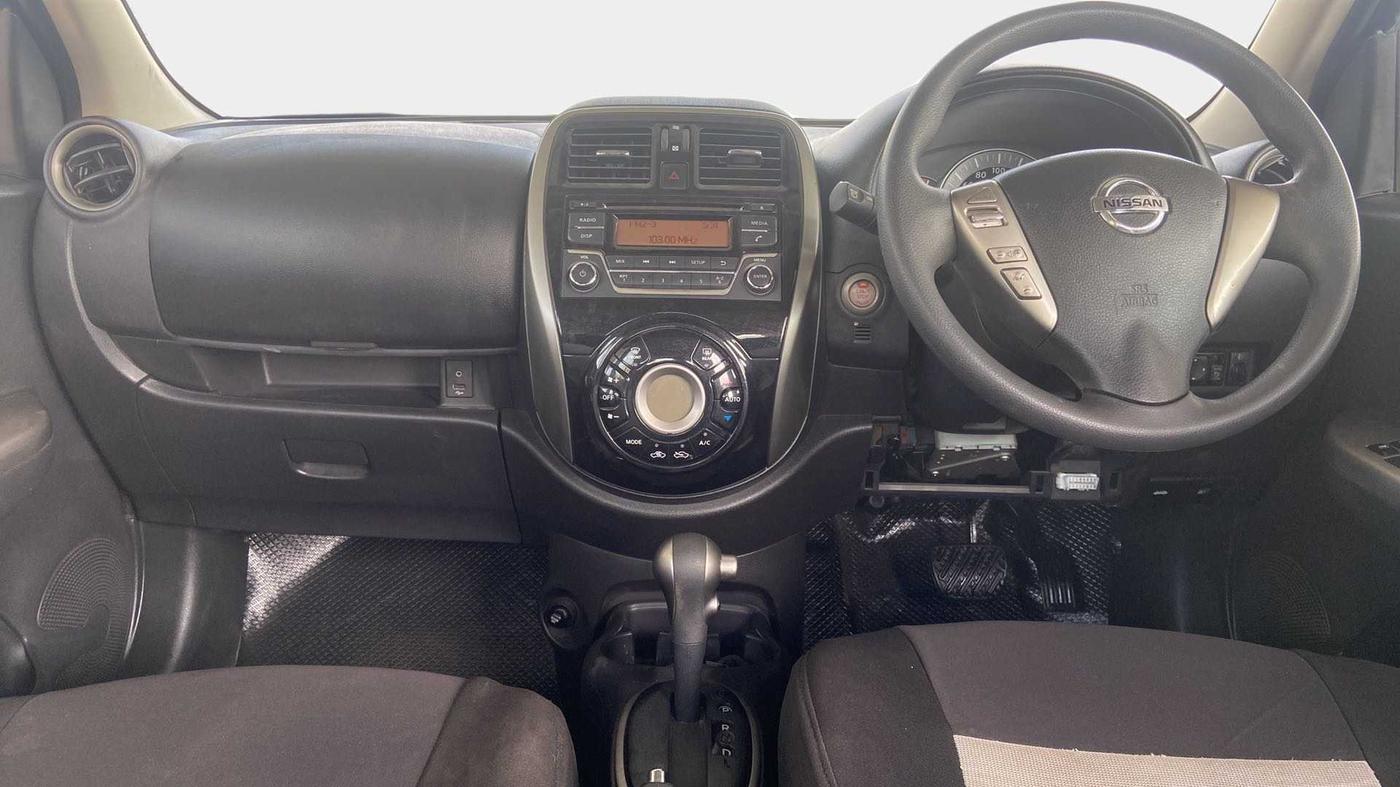 2017 Nissan Micra XV CVT, Petrol, Automatic, 42,224 km, Dashboard
