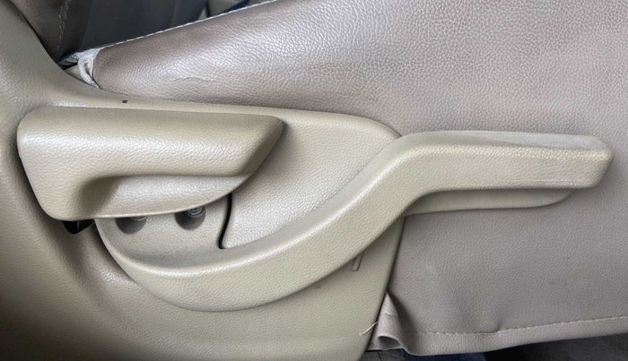 2015 Honda Amaze 1.2L I-VTEC S, Petrol, Manual, 90,974 km, Driver Side Adjustment Panel