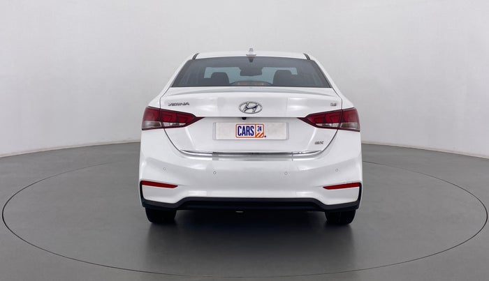 2017 Hyundai Verna 1.6 SX VTVT AT (O), Petrol, Automatic, 49,336 km, Back/Rear