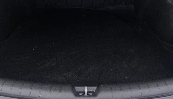 2017 Hyundai Verna 1.6 SX VTVT AT (O), Petrol, Automatic, 49,336 km, Boot Inside