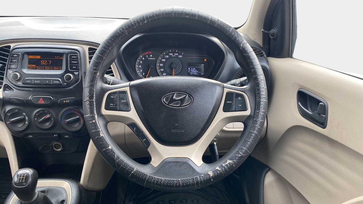 2020 Hyundai NEW SANTRO MAGNA, Petrol, Manual, 33,737 km, Steering Wheel Close Up