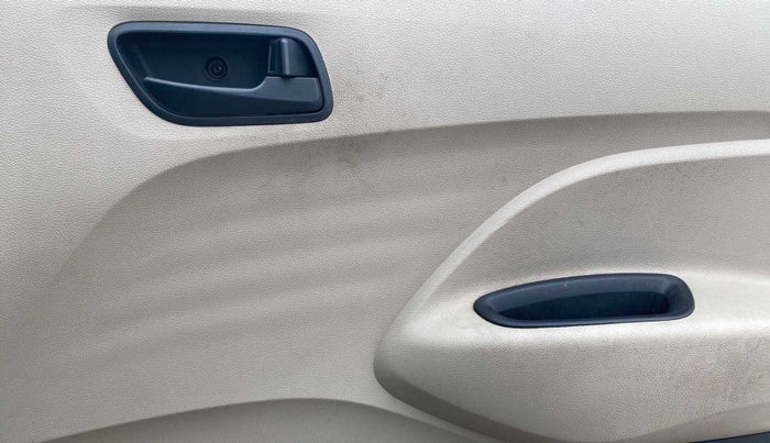2020 Hyundai NEW SANTRO MAGNA, Petrol, Manual, 33,737 km, Driver Side Door Panels Control