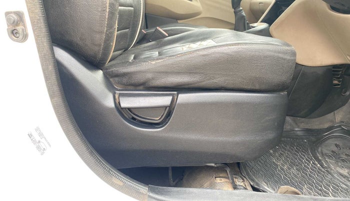 2020 Hyundai NEW SANTRO MAGNA, Petrol, Manual, 33,737 km, Driver Side Adjustment Panel