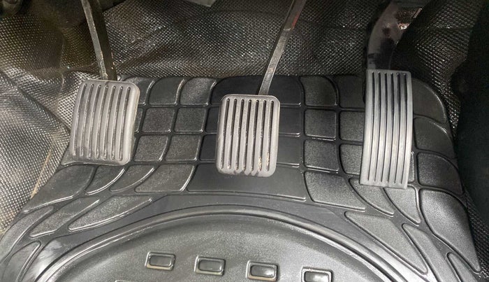 2020 Hyundai NEW SANTRO MAGNA, Petrol, Manual, 33,737 km, Pedals