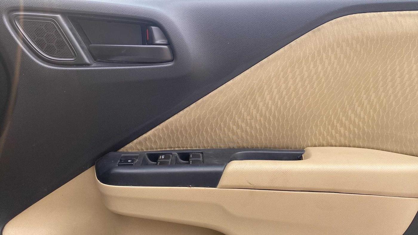 2014 Honda City 1.5L I-VTEC S MT, Petrol, Manual, 79,778 km, Driver Side Door Panels Control