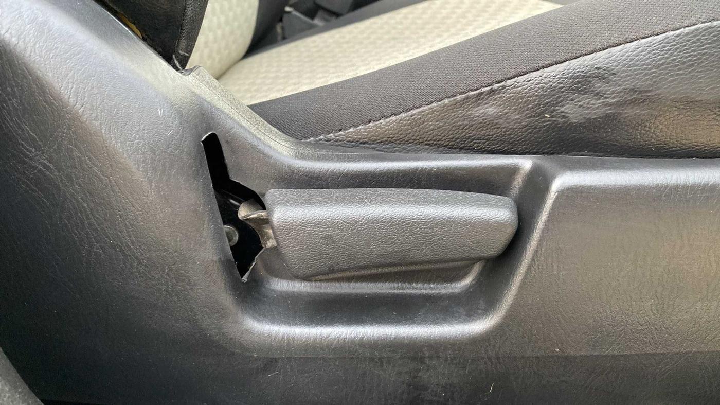 2019 Maruti Alto LXI, Petrol, Manual, 4,123 km, Driver Side Adjustment Panel