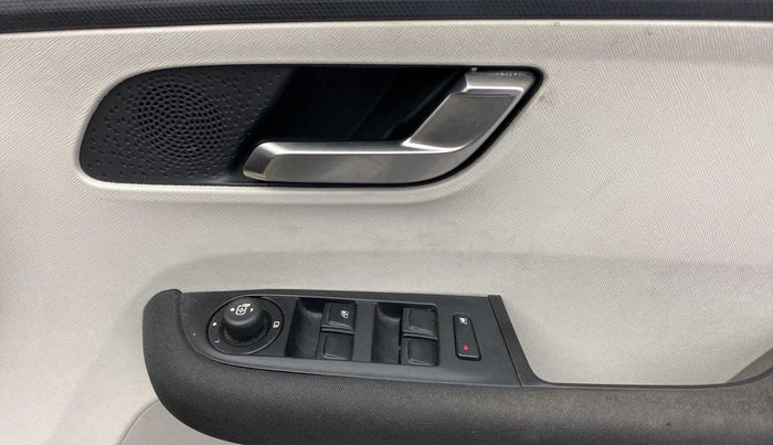 2021 Tata ALTROZ XZ PLUS I-TURBO PETROL, Petrol, Manual, 33,512 km, Driver Side Door Panels Control