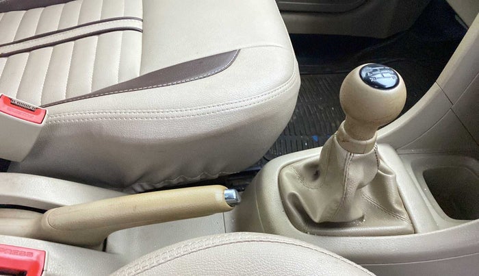 2014 Maruti Swift Dzire VXI, Petrol, Manual, 72,617 km, Gear Lever