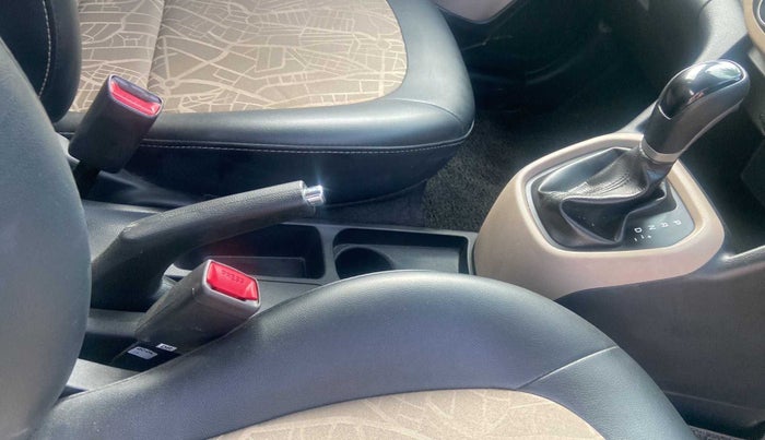 2018 Hyundai Grand i10 SPORTZ AT 1.2 KAPPA VTVT, Petrol, Automatic, 19,039 km, Gear Lever