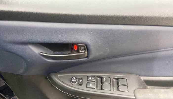 2022 Maruti Baleno DELTA PETROL 1.2, Petrol, Manual, 26,069 km, Driver Side Door Panels Control