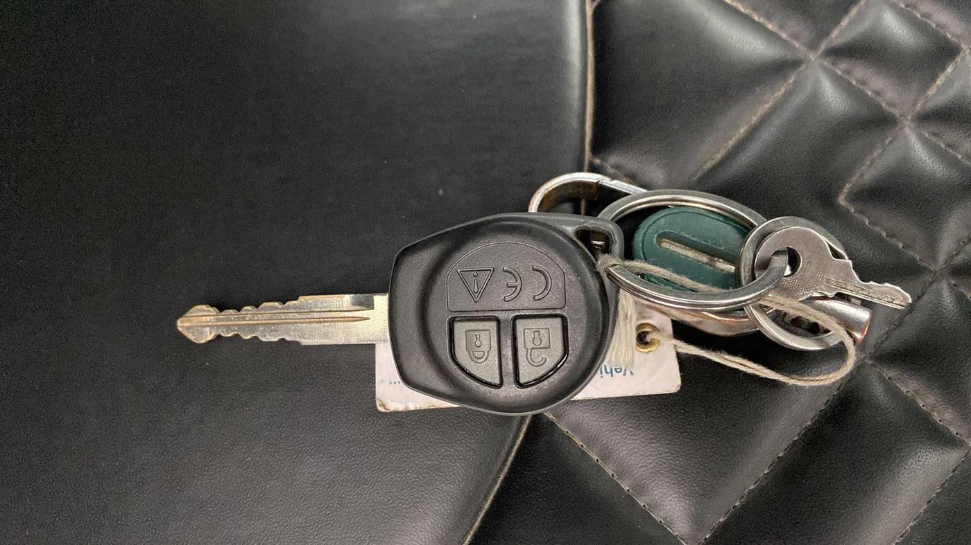 2022 Maruti Baleno DELTA PETROL 1.2, Petrol, Manual, 26,069 km, Key Close Up