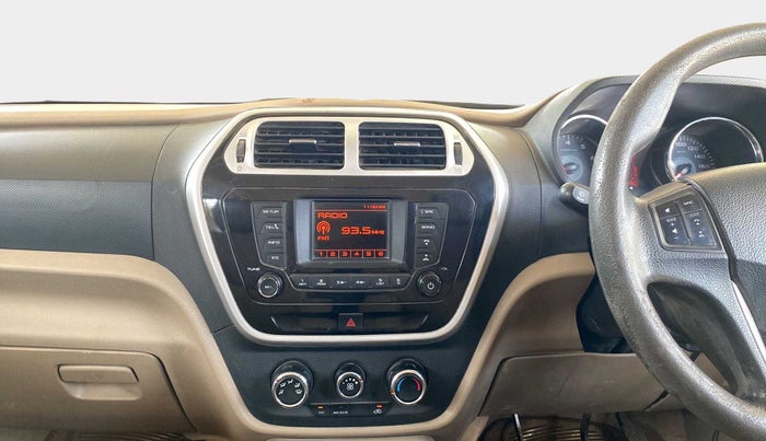 2016 Mahindra TUV300 T8, Diesel, Manual, 1,12,431 km, Air Conditioner