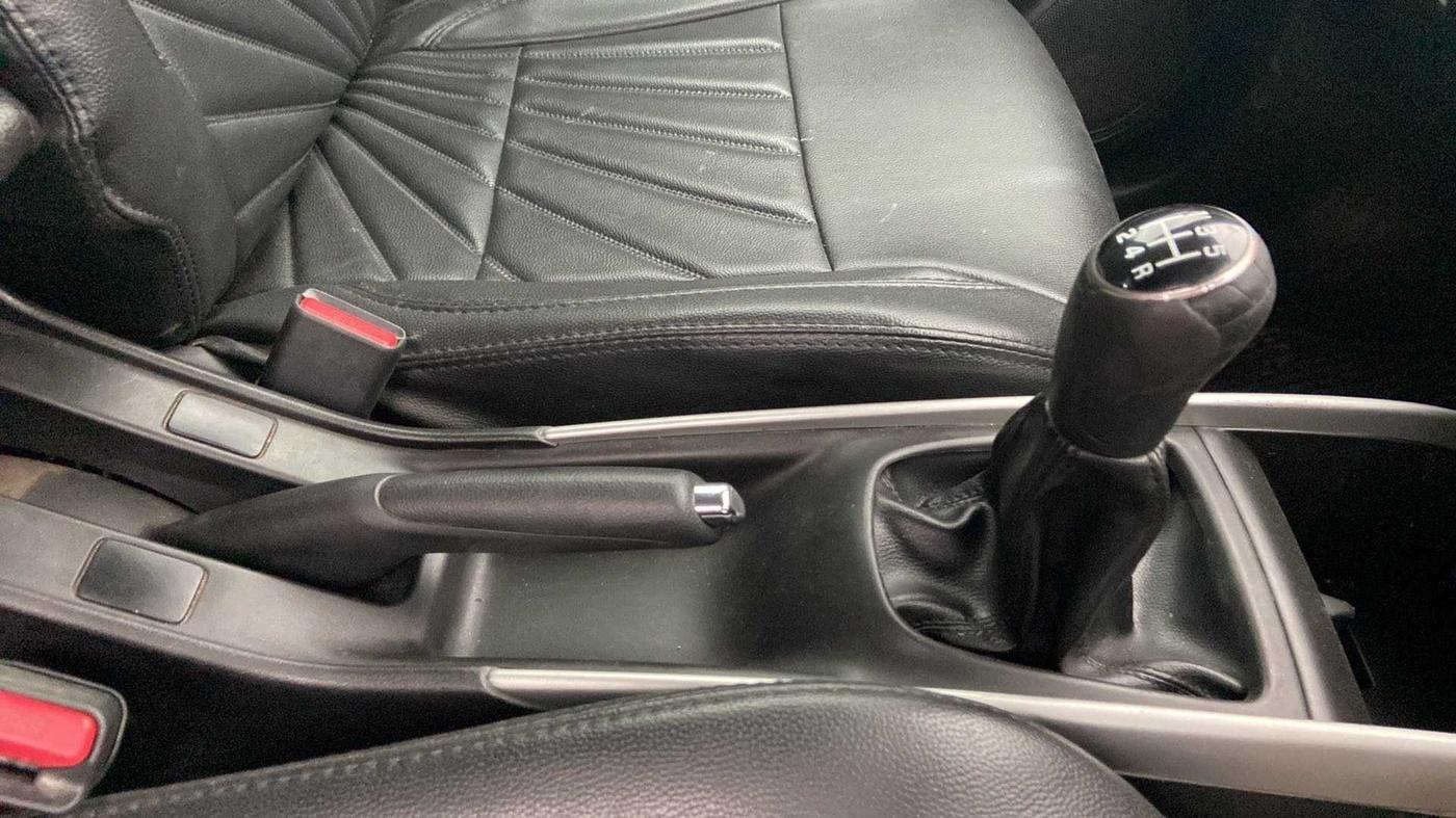2016 Maruti Baleno ALPHA PETROL 1.2, Petrol, Manual, 44,956 km, Gear Lever