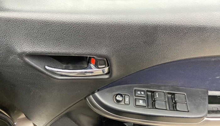 2019 Maruti Baleno ZETA PETROL 1.2, Petrol, Manual, 52,889 km, Driver Side Door Panels Control