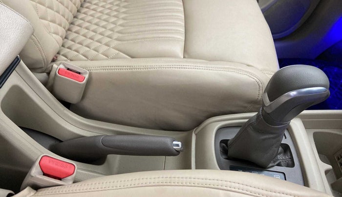 2022 Maruti Ertiga ZXI+ AT SHVS, Petrol, Automatic, 21,894 km, Gear Lever