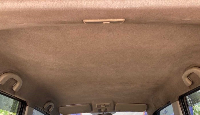 2017 Maruti Wagon R 1.0 VXI, Petrol, Manual, 69,654 km, Ceiling - Roof lining minor dirty