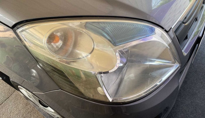 2017 Maruti Wagon R 1.0 VXI, Petrol, Manual, 69,654 km, Right headlight - Minor scratches