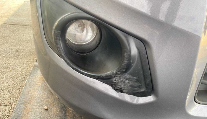 2017 Maruti Wagon R 1.0 VXI, Petrol, Manual, 69,654 km, Right fog light - Minor damage