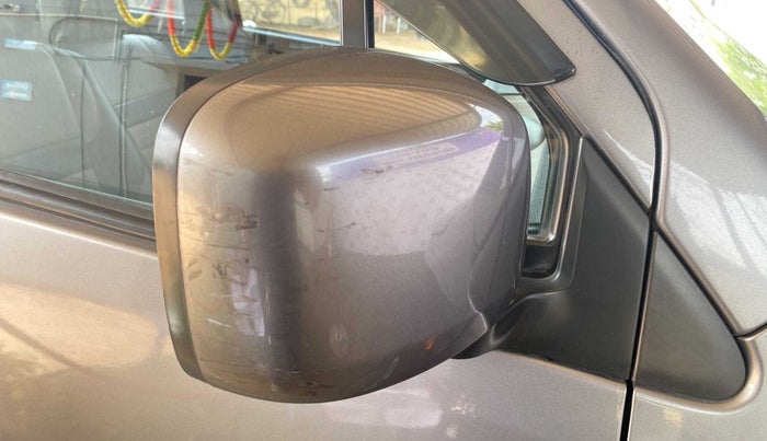 2017 Maruti Wagon R 1.0 VXI, Petrol, Manual, 69,654 km, Right rear-view mirror - Minor scratches
