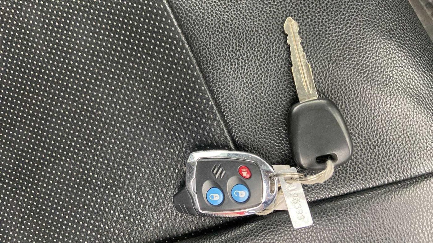2018 Maruti Wagon R 1.0 LXI CNG, CNG, Manual, 65,038 km, Key Close Up