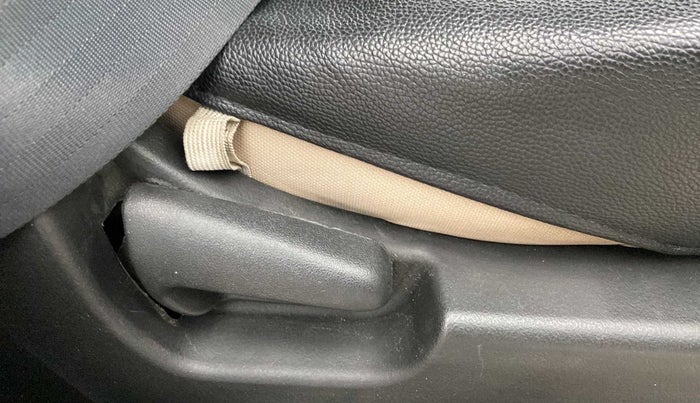2018 Maruti Wagon R 1.0 LXI CNG, CNG, Manual, 65,038 km, Driver Side Adjustment Panel