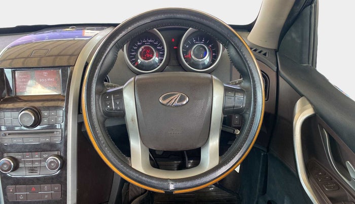 2012 Mahindra XUV500 W8, Diesel, Manual, 47,820 km, Steering Wheel Close Up