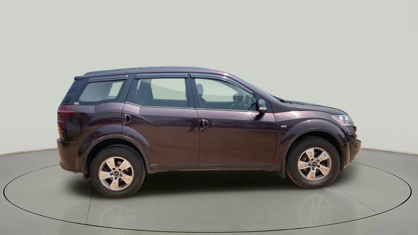2012 Mahindra XUV500 W8, Diesel, Manual, 47,820 km, Right Side View