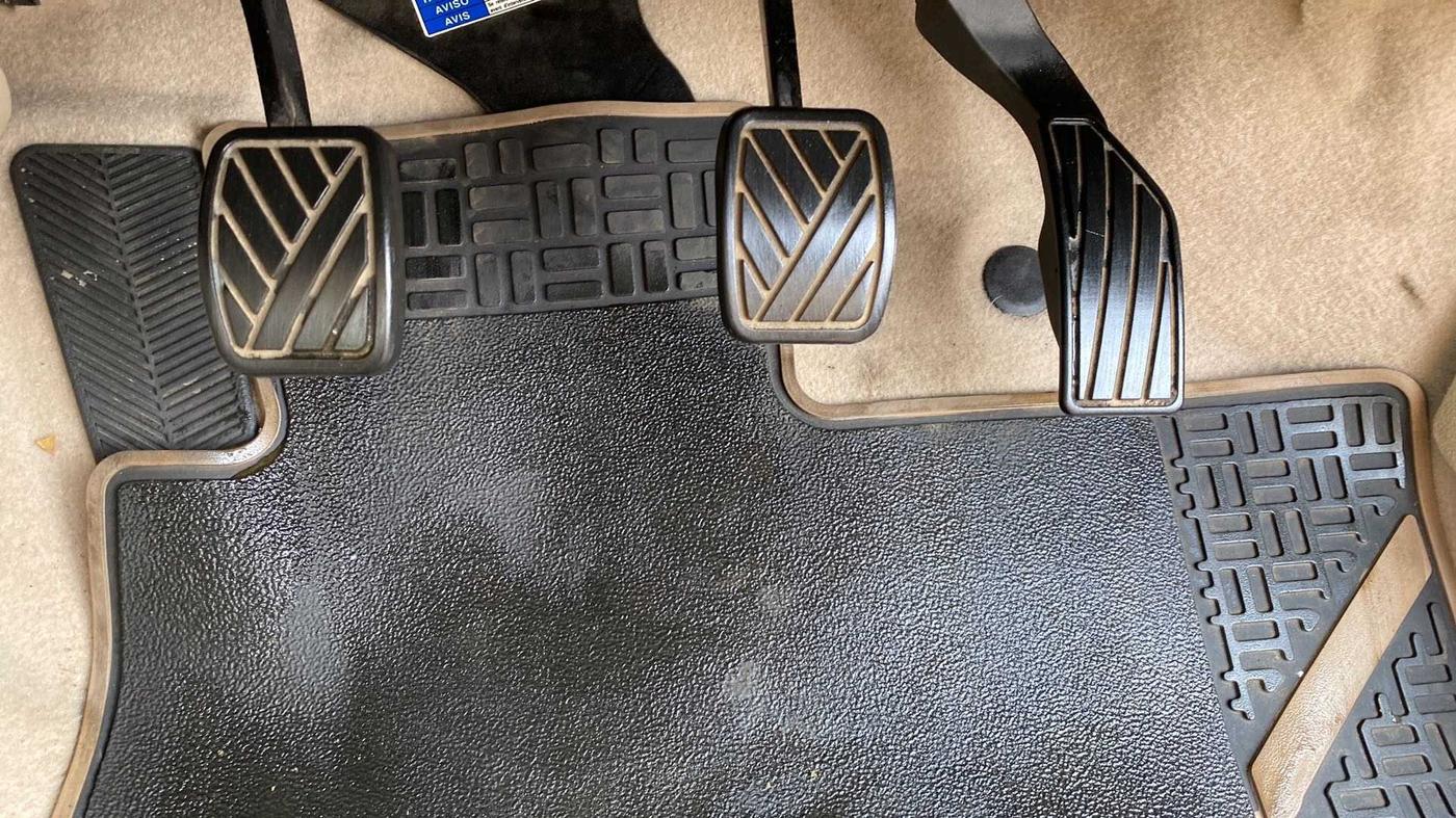 2021 Maruti Ciaz SIGMA 1.5 SHVS MT  PETROL, Petrol, Manual, 29,419 km, Pedals