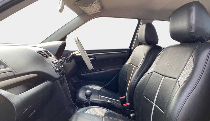 2016 Maruti Swift VXI, Petrol, Manual, 49,559 km, Right Side Front Door Cabin