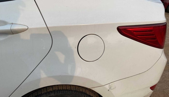 2016 Hyundai Verna FLUIDIC 4S 1.6 VTVT SX, Petrol, Manual, 54,877 km, Left quarter panel - Slightly dented