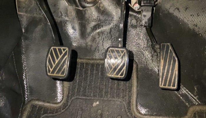 2019 Maruti XL6 ALPHA MT, Petrol, Manual, 40,047 km, Pedals