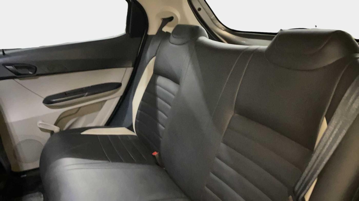2018 Tata Tiago XE PETROL, Petrol, Manual, 10,376 km, Right Side Rear Door Cabin