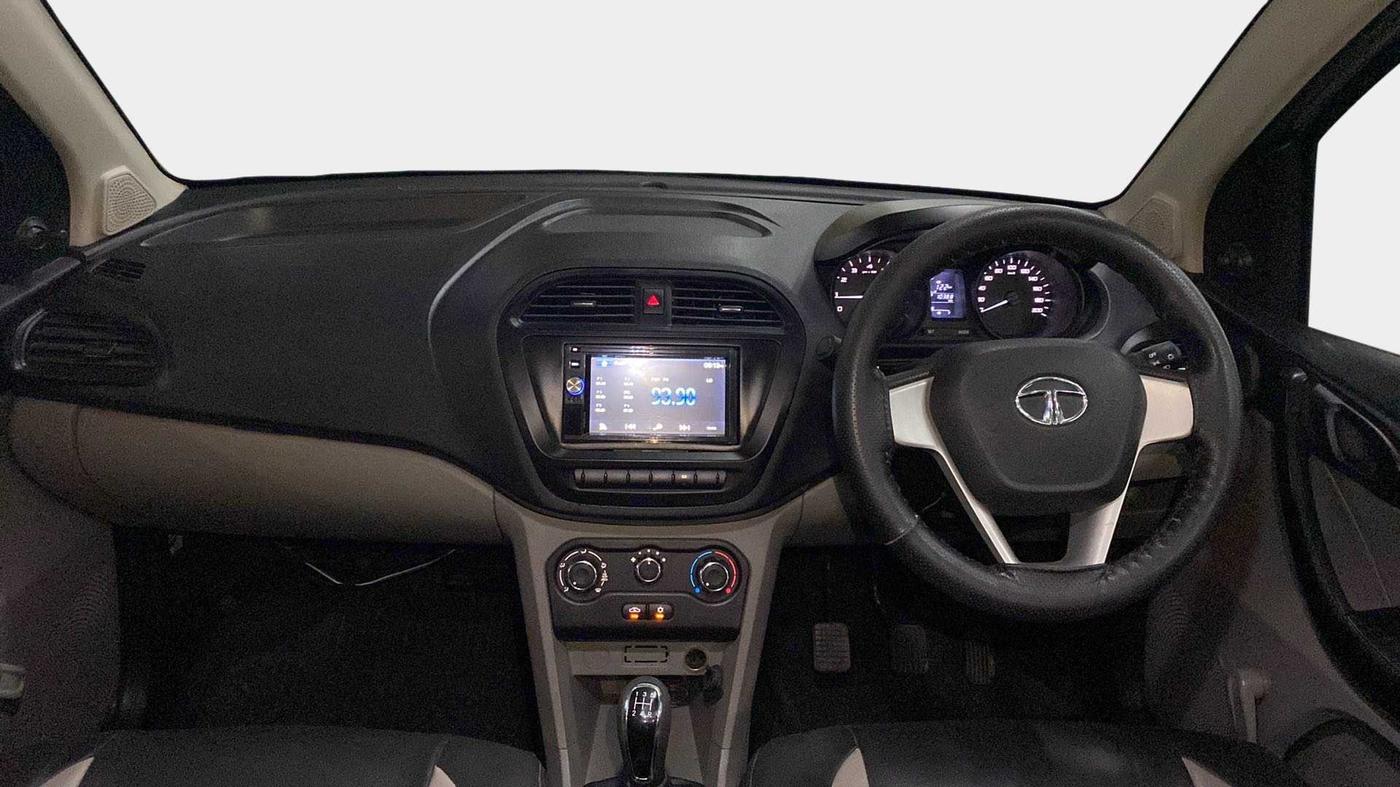 2018 Tata Tiago XE PETROL, Petrol, Manual, 10,376 km, Dashboard