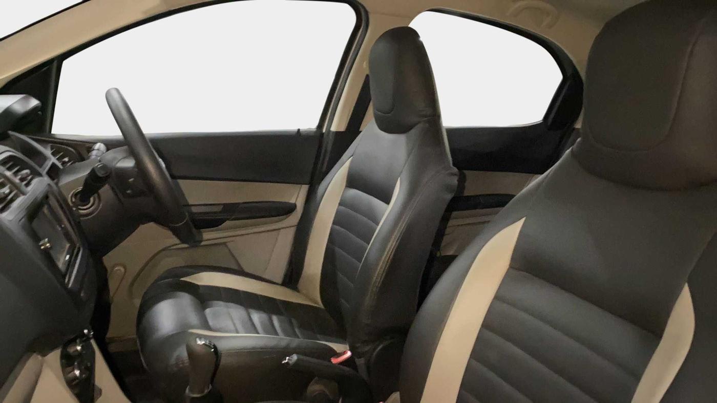 2018 Tata Tiago XE PETROL, Petrol, Manual, 10,376 km, Right Side Front Door Cabin