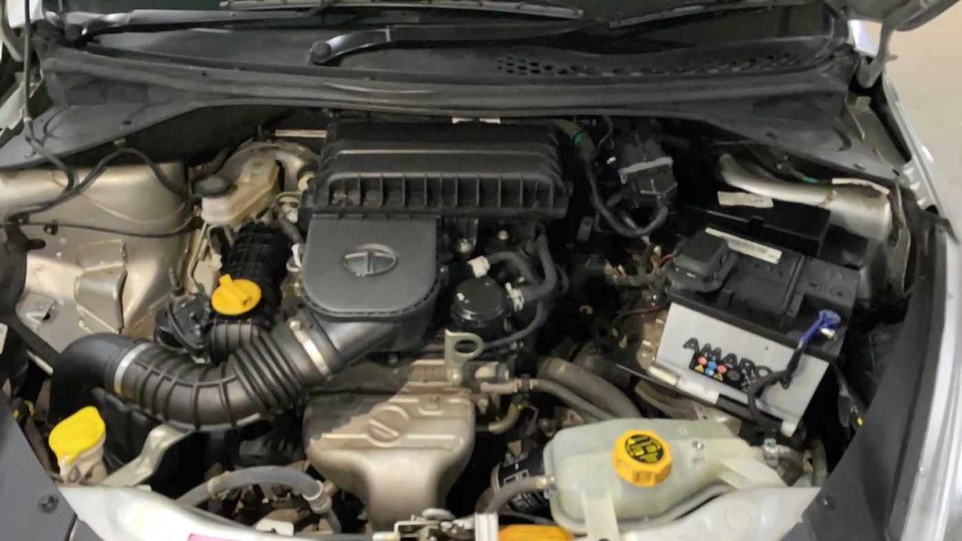 2018 Tata Tiago XE PETROL, Petrol, Manual, 10,376 km, Open Bonet