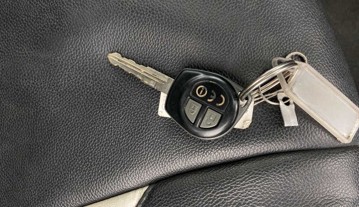 2016 Maruti Baleno DELTA PETROL 1.2, Petrol, Manual, 59,239 km, Key Close Up