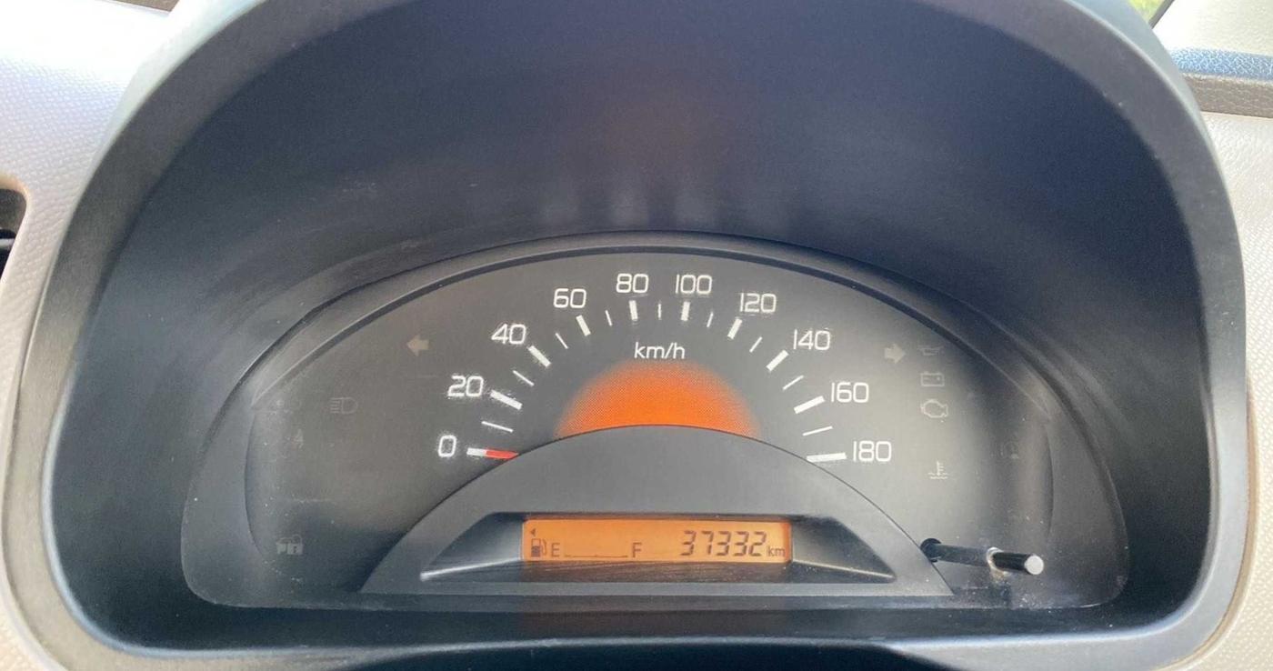 2013 Maruti Wagon R 1.0 LXI, Petrol, Manual, 37,301 km, Odometer Image