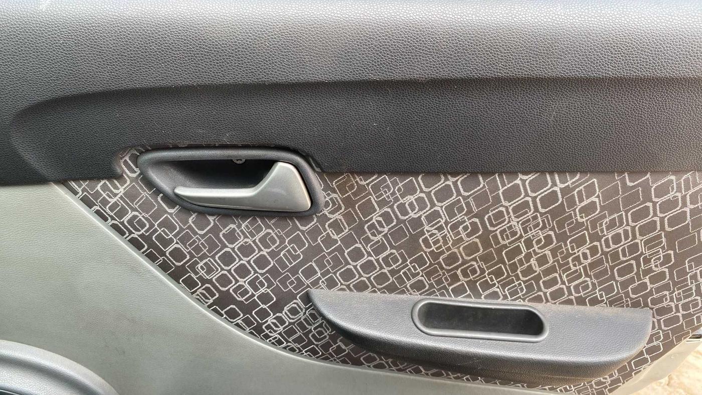 2017 Maruti Alto 800 LXI, Petrol, Manual, 51,158 km, Driver Side Door Panels Control