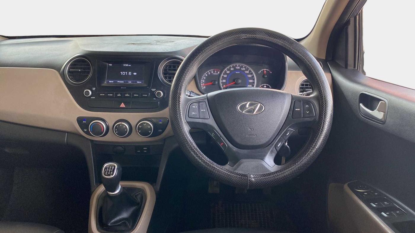 2017 Hyundai Grand i10 SPORTZ 1.2 KAPPA VTVT, Petrol, Manual, 22,702 km, Steering Wheel Close Up