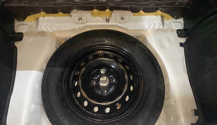 2021 Maruti S PRESSO VXI+, Petrol, Manual, 29,488 km, Dicky (Boot door) - Tool missing