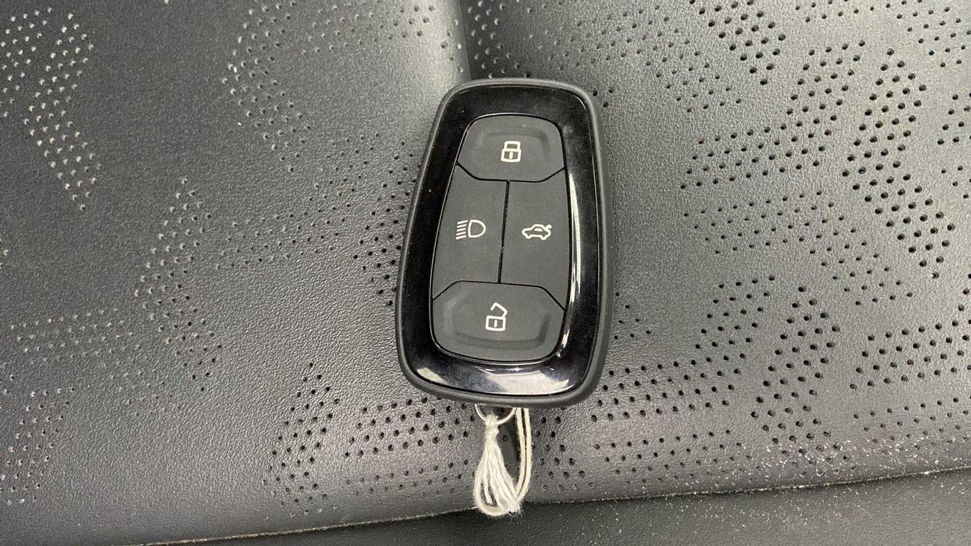 2022 Tata ALTROZ XZA PLUS, Petrol, Automatic, 17,688 km, Key Close Up