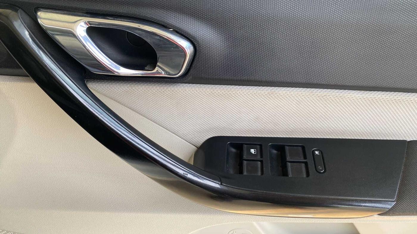 2022 Tata TIGOR XZ PLUS CNG, CNG, Manual, 15,256 km, Driver Side Door Panels Control