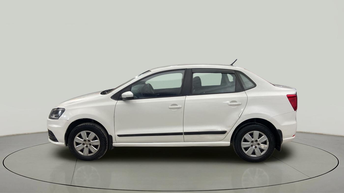 2017 Volkswagen Ameo TRENDLINE 1.2L, Petrol, Manual, 67,835 km, Left Side