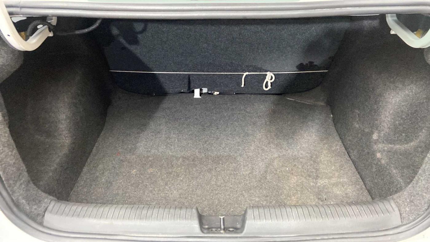 2017 Volkswagen Ameo TRENDLINE 1.2L, Petrol, Manual, 67,835 km, Boot Inside