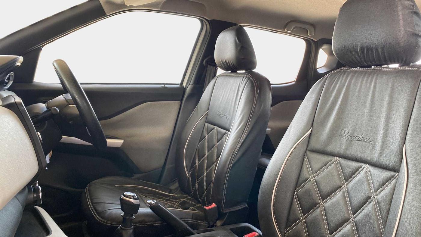 2021 Nissan MAGNITE XL, Petrol, Manual, 25,235 km, Right Side Front Door Cabin